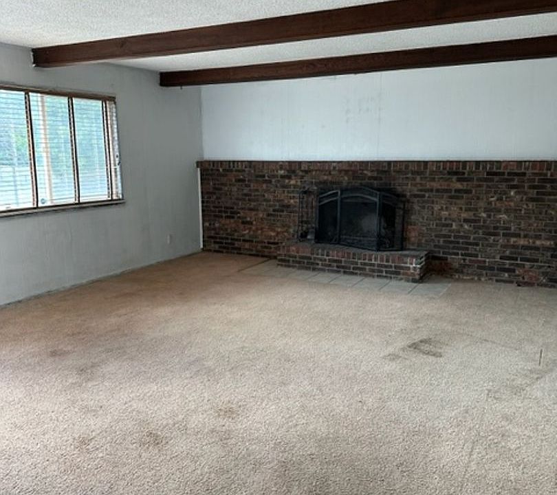 1st image of 4801 Danube Dr NE