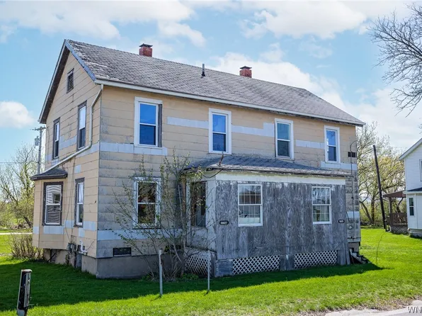 10027 Alexander Rd, Alexander, NY 14005