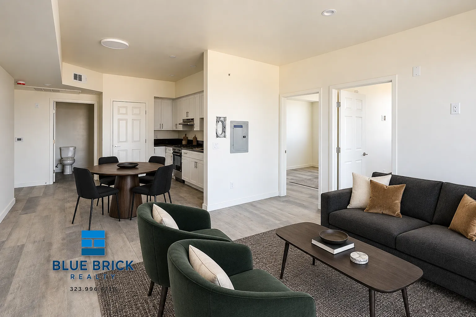 4324 S Vermont Ave, Los Angeles, CA 90037 — Photo 3