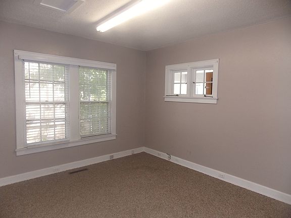5th image of 304 N Center St #Nc304