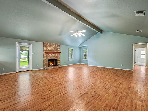 4th image of 259 Twin Oak Rd
