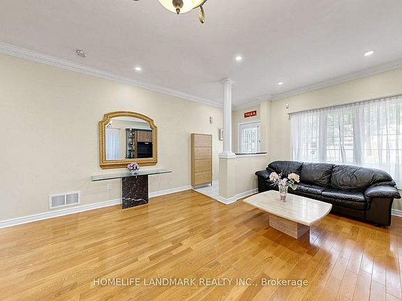 3rd image of 220 Williamson Rd