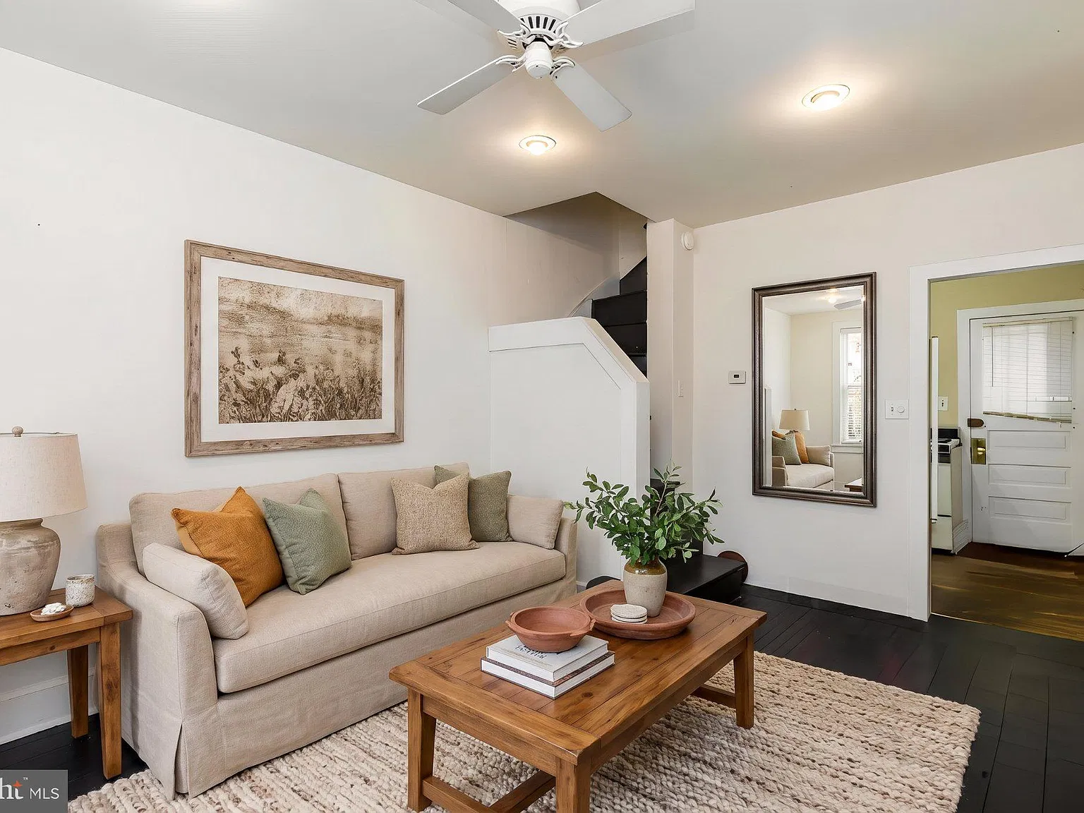 1 bed, 1.0 bath, $1,850 — Photo 2