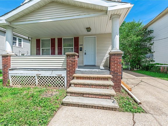 2nd image of 8005 Vineyard Ave