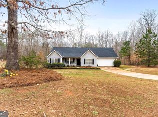 49 Island Shoals Rd, Jackson, GA 30233