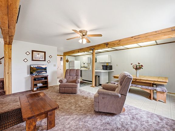 5th image of 1095 W Acorn Ln #56