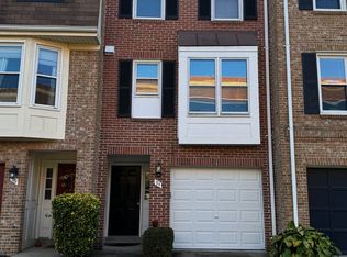 94 S Wise St, Arlington, VA 22204