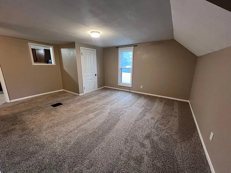 01053 - Grand 512 — Photo 3