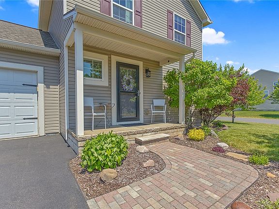 5th image of 72 Silversides Way