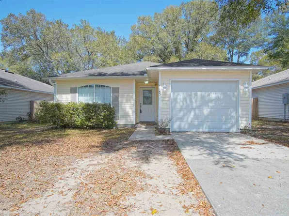 1183 Simpson St, Pensacola, FL 32526