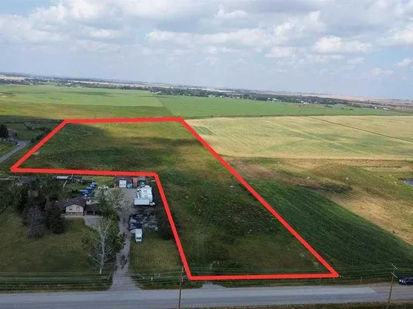 280132 Township Road 240, Chestermere, AB T1X 0K5