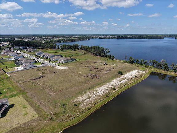 5th image of Lake Pickett Rd