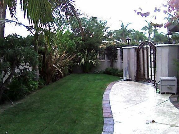 Sweeping front entry