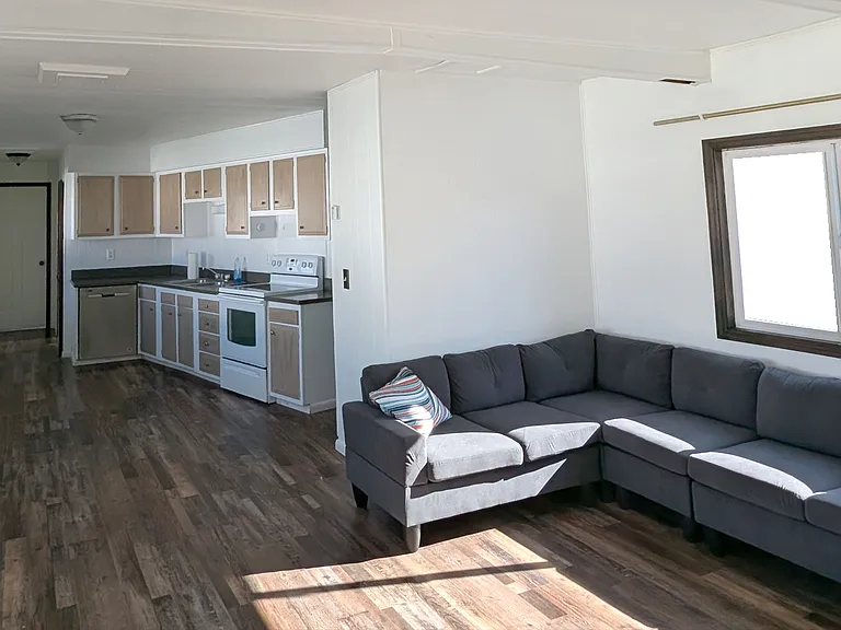 4 Wisconsin Creek Rd #10 — Photo 2