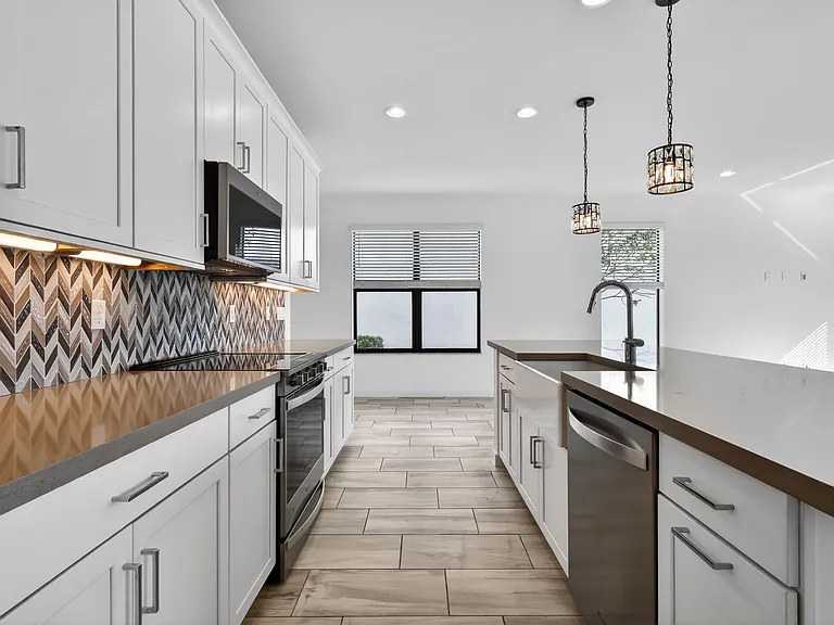 8792 Antarus Dr — Photo 17