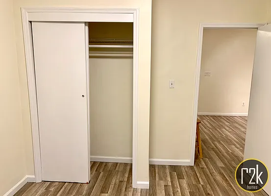 Rented by Realty 2000 Corp | media 12