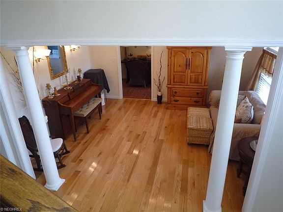 5th image of 208 Plantation Dr