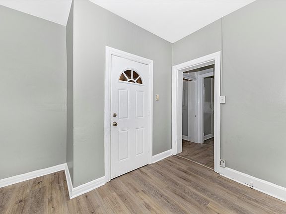3rd image of 203 E Washington St Office B