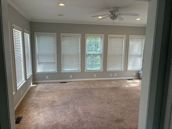 4th image of 2024 Queen Charlotte Pl