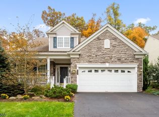 727 Brushwood Ct, Somerset, NJ 08873