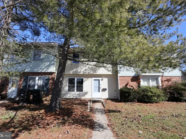 10 Maureen Ct, Sicklerville, NJ 08081