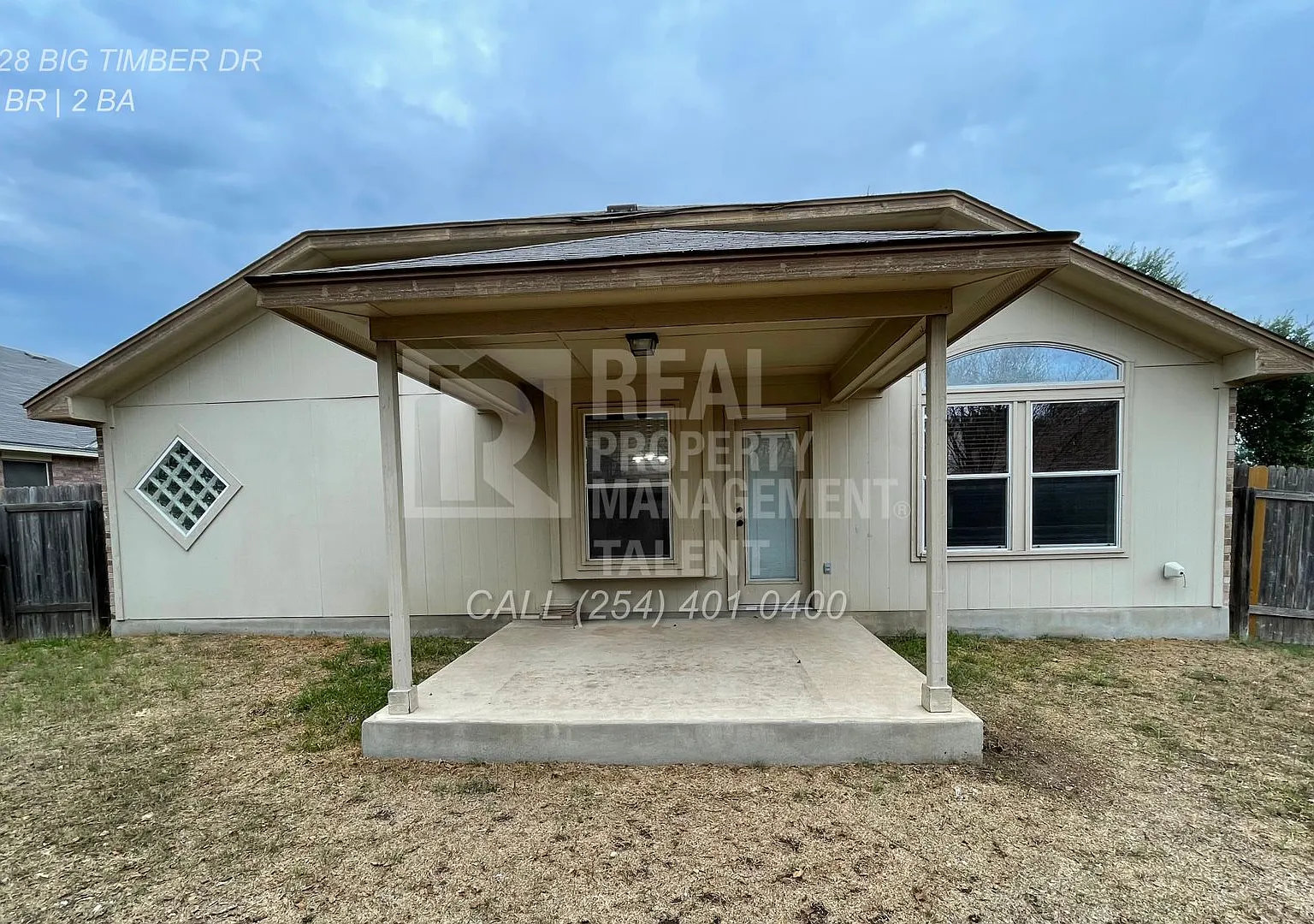 200 Off First Month's Rent If Lease Signed By September 1st!! 4 Bedroom, 2 Bathroom Home For Rent... — Photo 2