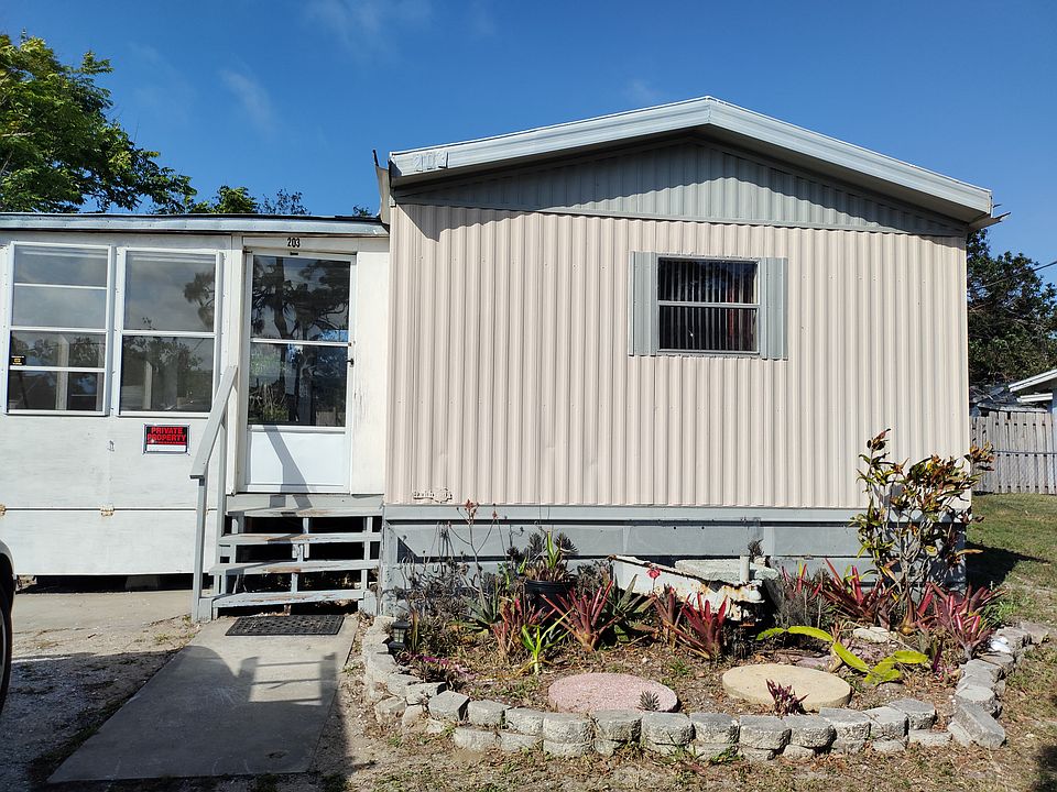 1st image of 203 Jessica St S