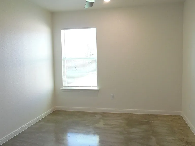 903 Cherry Laurel Ln — Photo 19