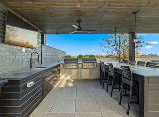 Low-Line Commons, Chicago, IL 60657