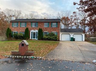 5 Yellowwood Ct, Jackson, NJ 08527