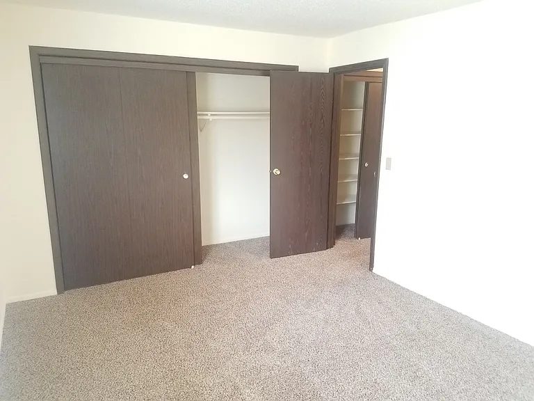 Kimberly Club Apartments — Photo 180