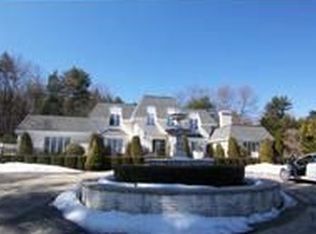 420 Main St, Lynnfield, MA 01940