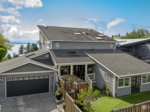 4551 51st Place SW, Seattle, WA 98116
