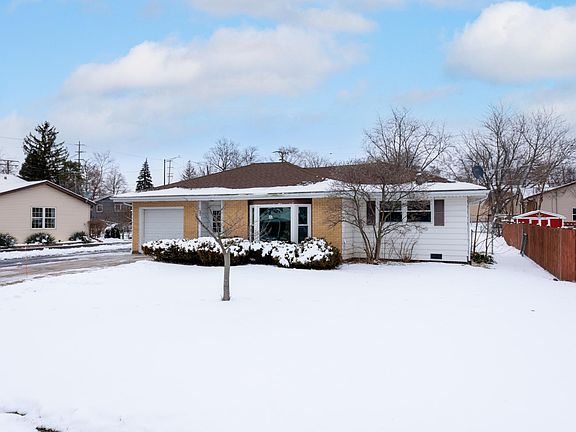 4th image of 405 S Thornwood Dr