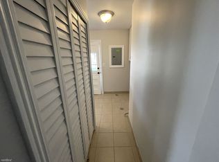 28100 Elba St, Saint Clair Shores, MI 48081