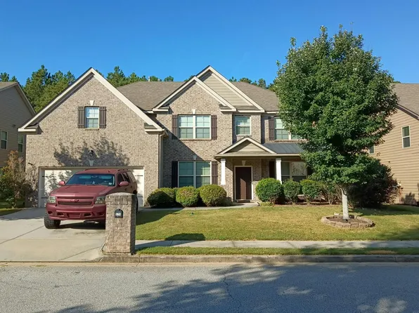 574 Georgia Cir, Loganville, GA 30052