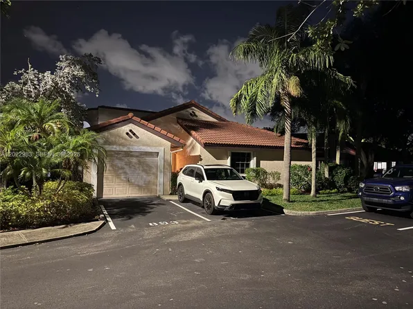 8927 W Sunrise Blvd, Plantation, FL 33322