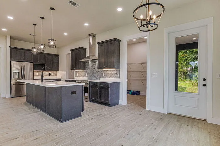 412 Elcino Dr — Photo 38