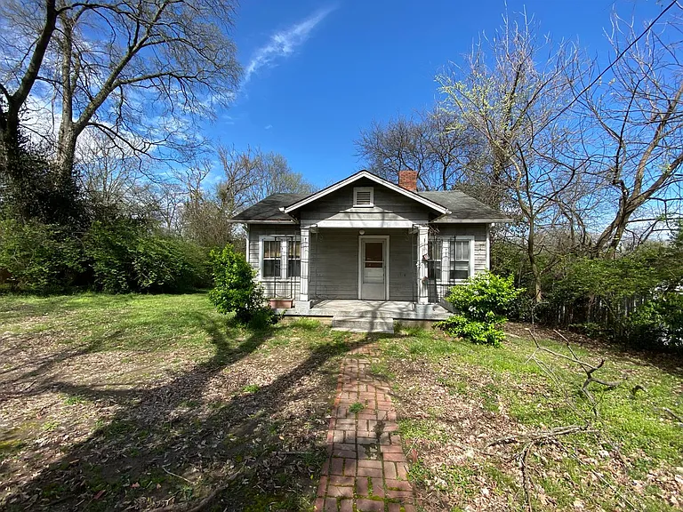 119 Sadler Ct — Photo 1
