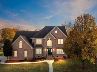 129 Avonlea Dr, Chesapeake, VA 23322