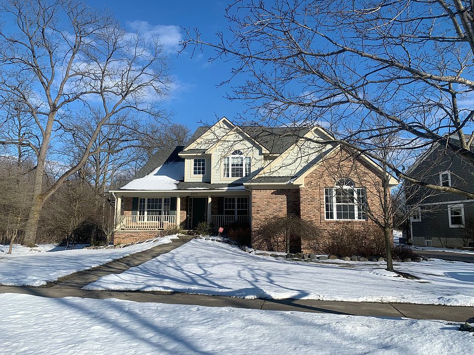 1st image of 5625 Woodfield Pkwy