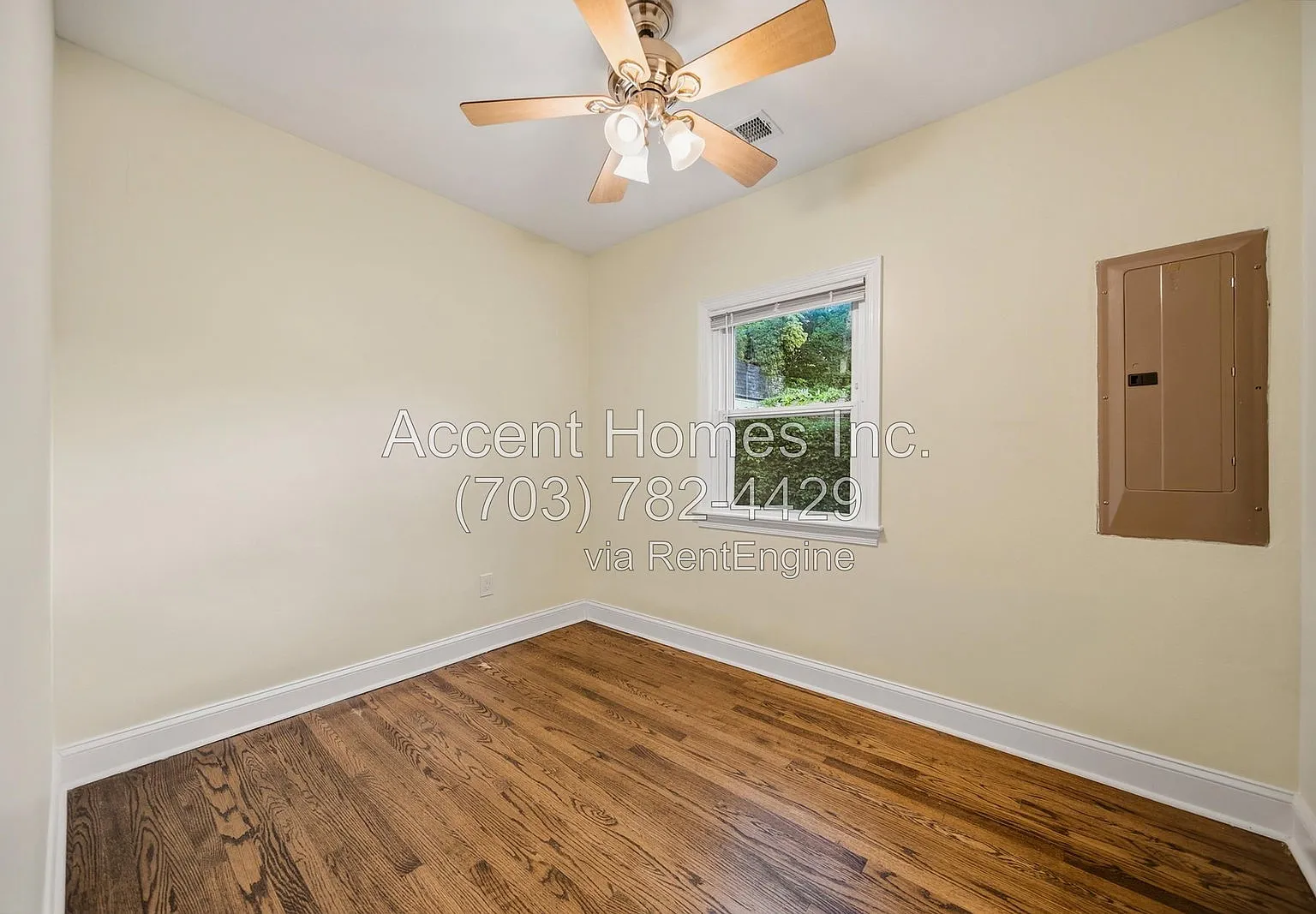 3 bed, 2.0 bath, 1721 sqft, $4,100 — Photo 4