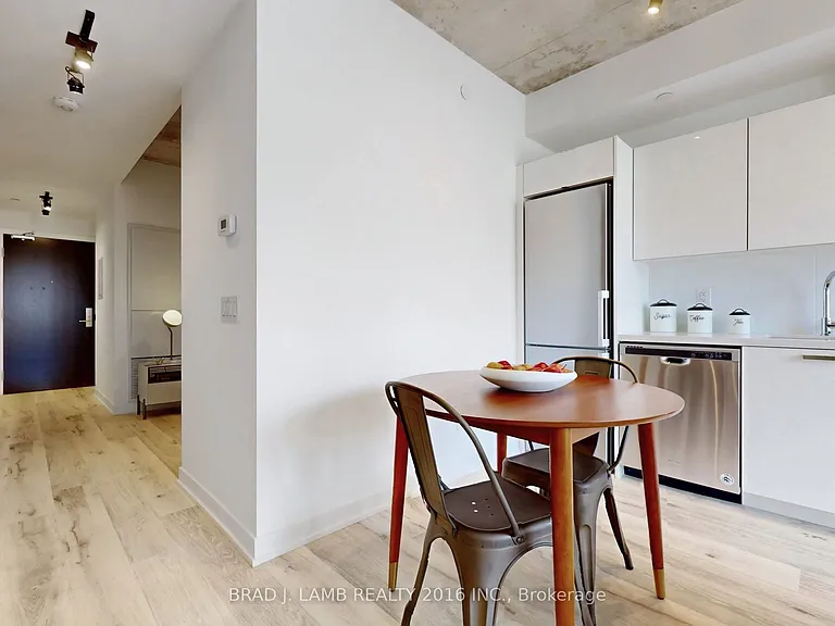 55 Ontario St #718 — Photo 8