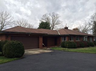 1230 Maple Ave, Fayetteville, WV 25840
