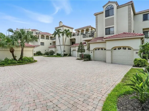 7032 Pelican Bay Blvd #E-304, Naples, FL 34108