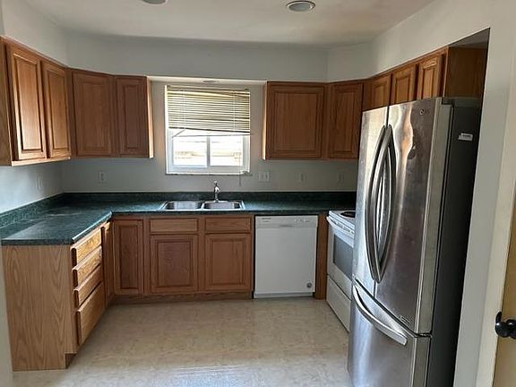 3rd image of 10073 Puttington Dr APT D
