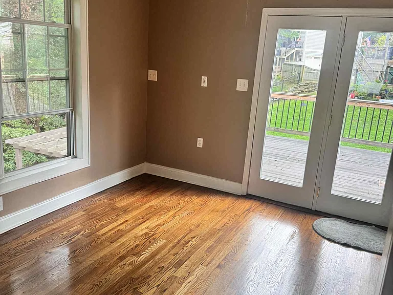 204 Cureton St — Photo 9