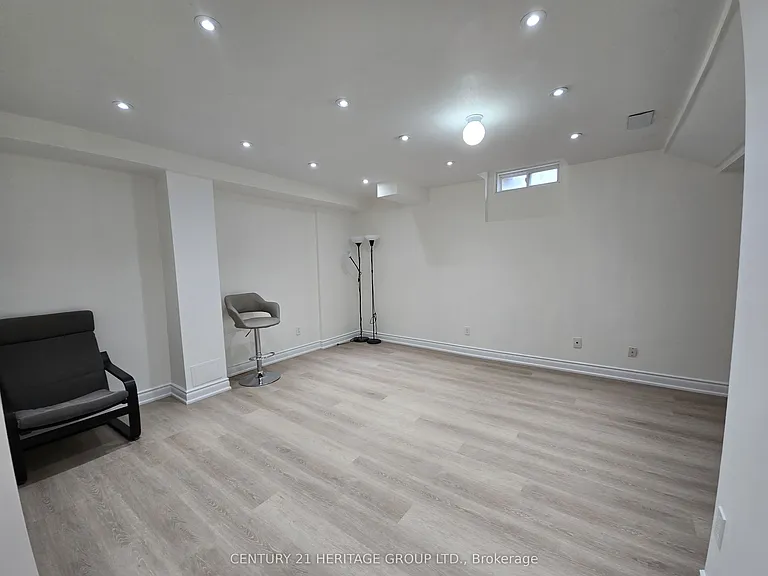37 Luisa St — Photo 31