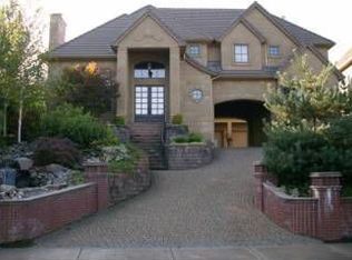 2785 Beacon Hill Dr, West Linn, OR