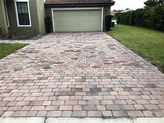 2nd image of 2835 Scenic Ln